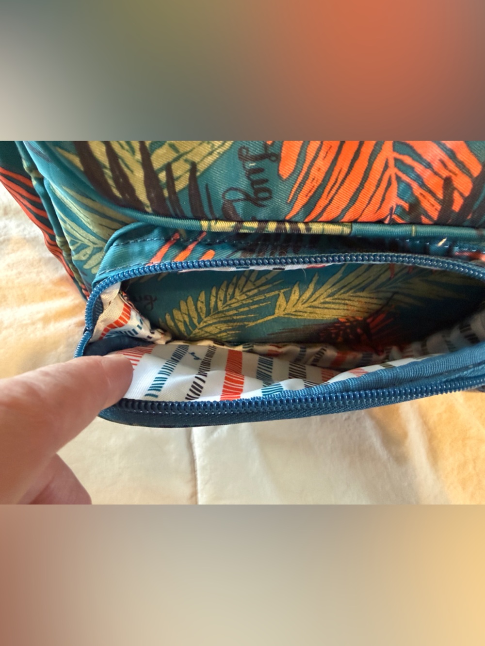 LUG Teal Tropical Leaf Travel Bag with Coral & Olive Accents - Picture 10 of 14